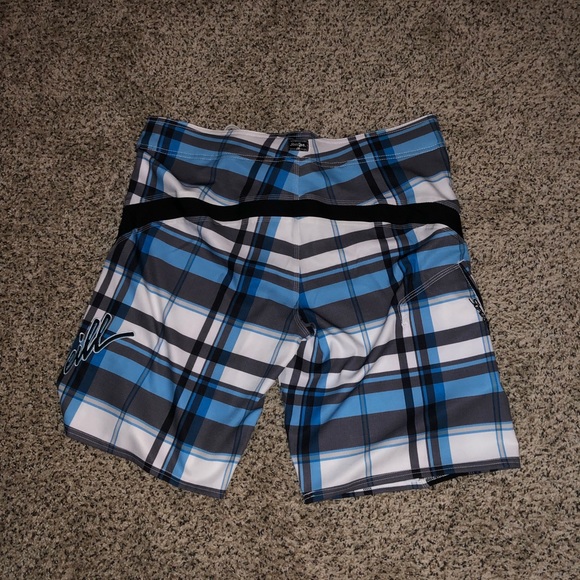 O’Neill swim trunks - Picture 4 of 5